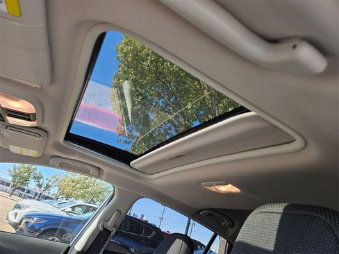 Used 2024 Subaru Crosstrek 2.0i Premium image 23