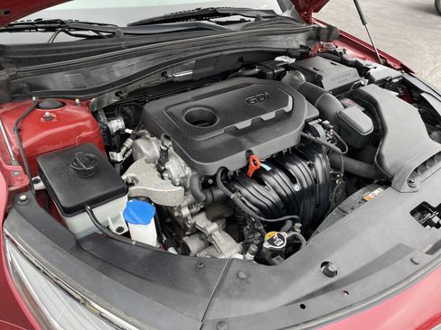 Used 2020 Kia Optima SE image 36