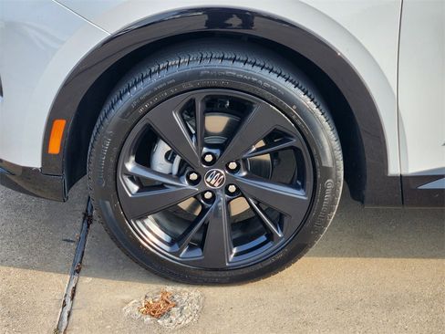 Used 2024 Buick Envision Sport Touring image 10