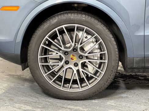 Certified 2019 Porsche Cayenne image 33