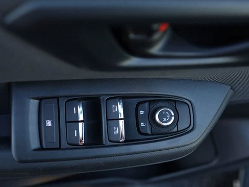 Used 2025 Subaru Forester Premium w/ Convenience Package #1 image 12