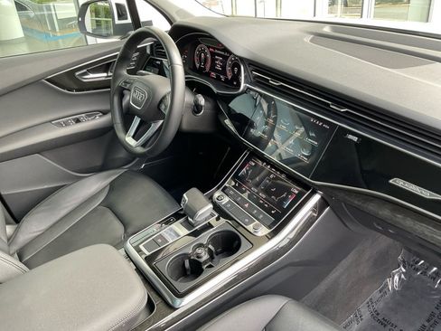 Used 2022 Audi Q7 3.0T Premium Plus AWD/4WD image 32