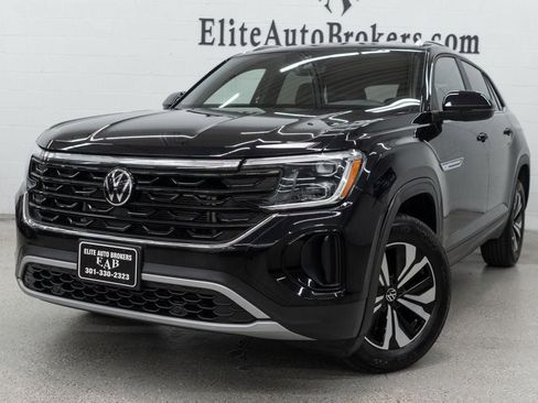 Used 2024 Volkswagen Atlas Cross Sport SE AWD/4WD image 45