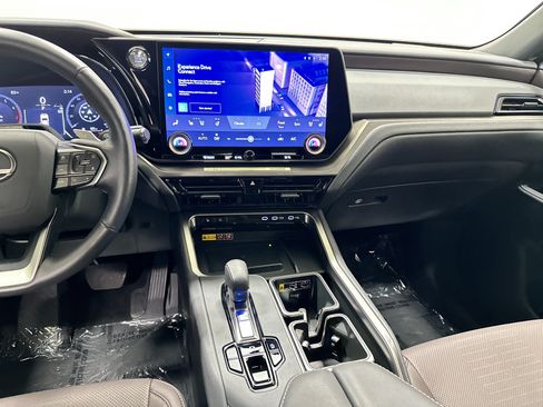 Certified 2026 Lexus TX 350 AWD w/ Technology Package image 30
