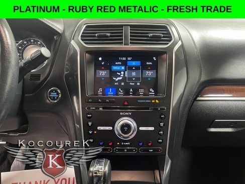 Used 2018 Ford Explorer Platinum image 16