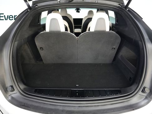 Used 2023 Tesla Model X image 8