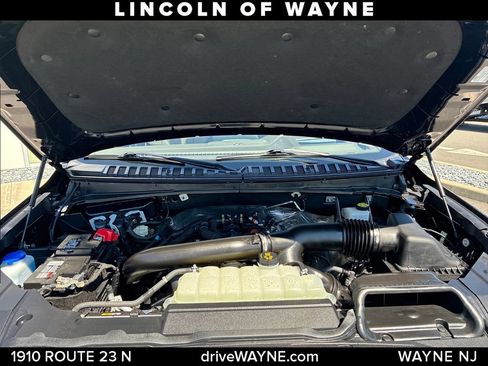 Certified 2024 Lincoln Navigator Reserve AWD/4WD image 31