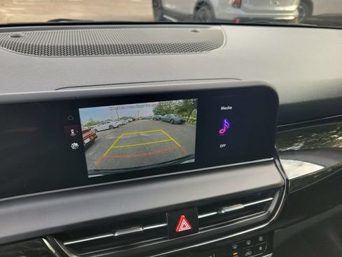 Used 2025 Kia Seltos S FWD image 32