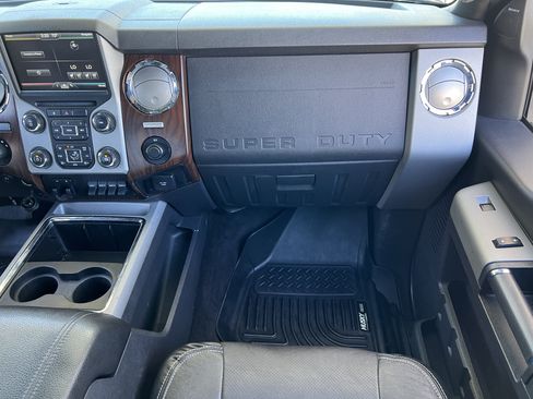 Used 2015 Ford F350 Lariat w/ Lariat Ultimate Package AWD/4WD image 31