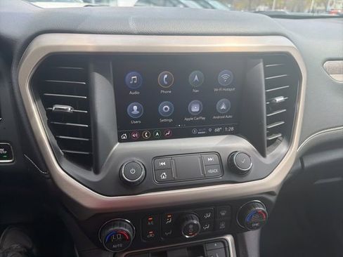 Used 2021 GMC Acadia Denali w/ Denali Technology Package AWD/4WD image 16