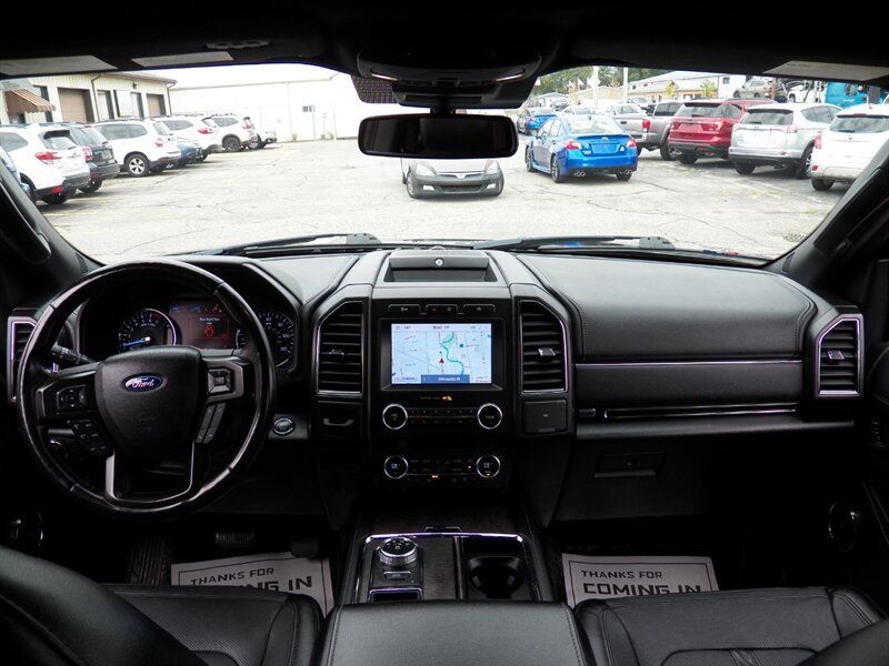 Used 2020 Ford Expedition Limited RWD image 16
