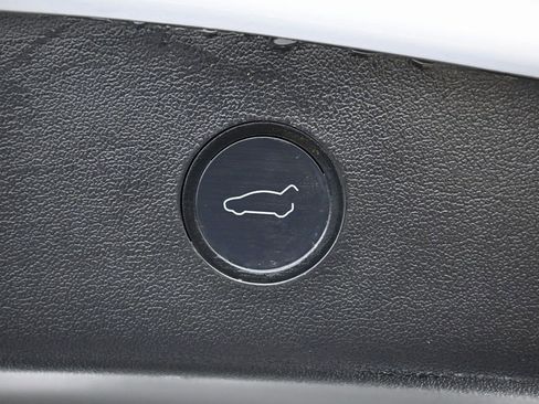 Used 2021 Tesla Model 3 Standard Range Plus image 14