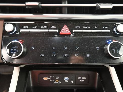 Used 2025 Hyundai Tucson SEL AWD/4WD image 24