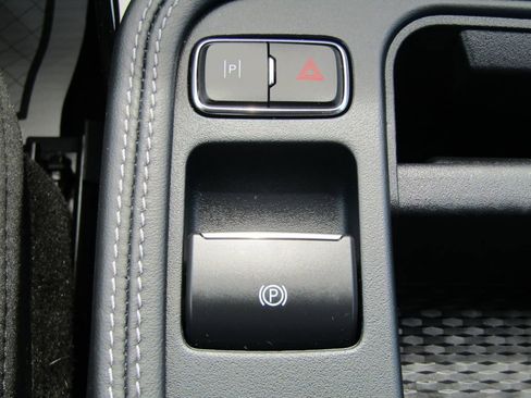Used 2025 Ford Mustang Mach-E Premium AWD/4WD image 32