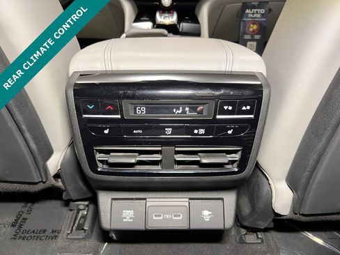 Used 2023 Acura MDX Advance image 25