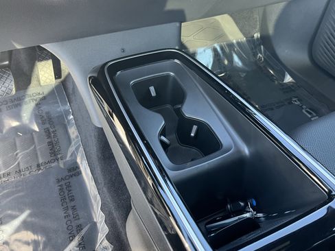 Used 2023 Volkswagen ID.4 Pro S image 23