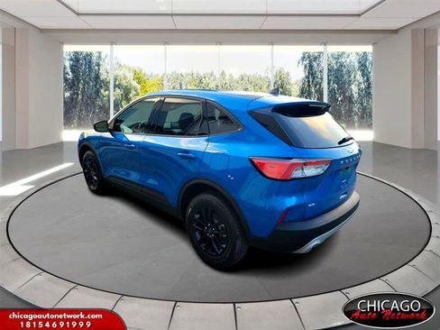 Used 2020 Ford Escape SE Sport image 5