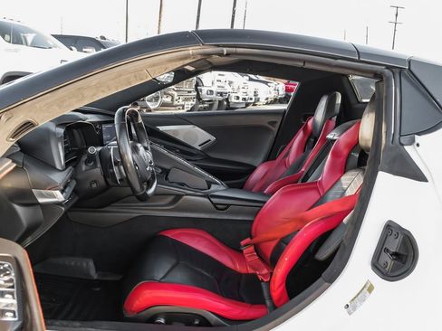 Used 2022 Chevrolet Corvette Stingray Premium Conv w/ Z51 Performance Package image 34