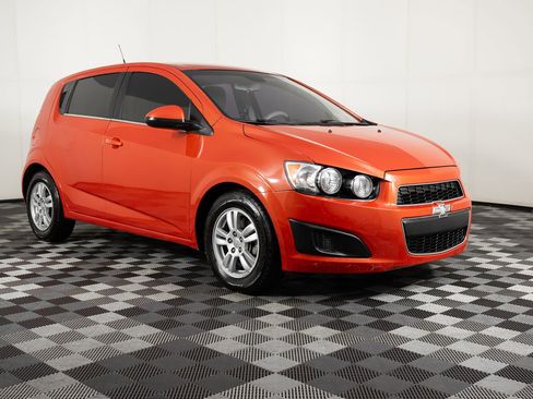 Used 2012 Chevrolet Sonic LT image 10
