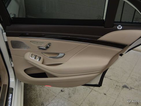 Used 2020 Mercedes-Benz S 560 Sedan image 17