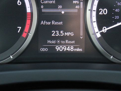 Used 2015 Lexus RC 350 image 40