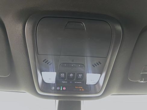 Used 2023 Buick Enclave Avenir w/ Avenir Technology Package FWD image 20