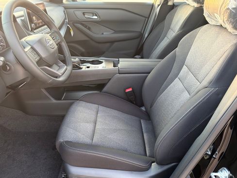 New 2026 Nissan Rogue SV image 11