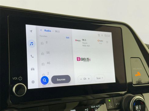 Certified 2023 Toyota Highlander L image 22