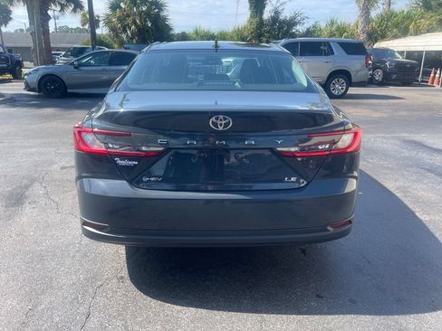 Used 2025 Toyota Camry LE FWD image 4