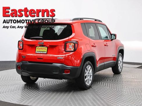 Used 2021 Jeep Renegade Latitude AWD/4WD image 5