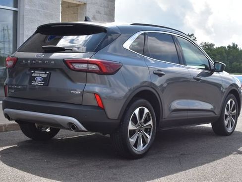 Used 2023 Ford Escape Platinum AWD/4WD image 18