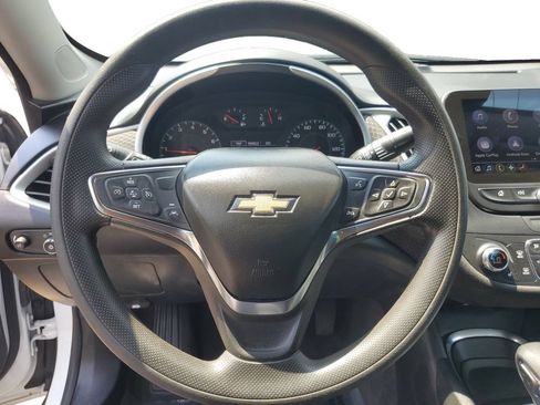 Used 2024 Chevrolet Malibu LT FWD image 11