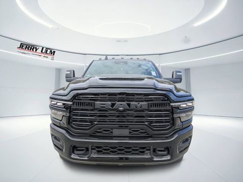 New 2026 RAM 3500 Laramie AWD/4WD image 8