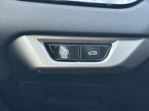 Certified 2023 Lexus RX 350h w/ Cold Area Package image 36