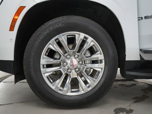 Used 2025 GMC Yukon Denali AWD/4WD image 37