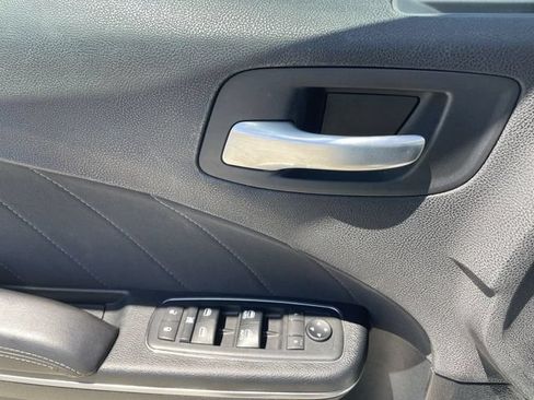 Used 2018 Dodge Charger R/T RWD image 22