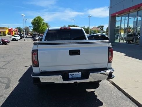 Used 2018 GMC Sierra 1500 SLT AWD/4WD image 4