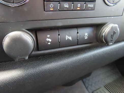 Used 2013 Chevrolet Silverado 1500 LT w/ All-Star Edition AWD/4WD image 24