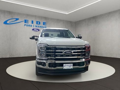 New 2026 Ford F250 Lariat w/ Chrome Package image 2