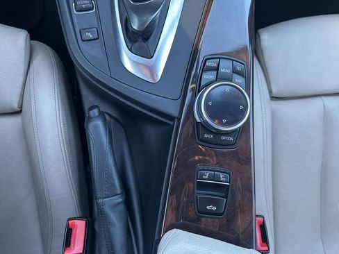 Used 2014 BMW 428i xDrive Convertible image 9