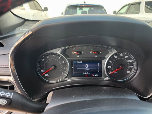 Used 2023 Chevrolet Equinox RS image 8