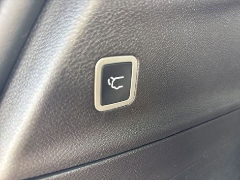 New 2026 Chrysler Pacifica Select w/ S Appearance Package image 16