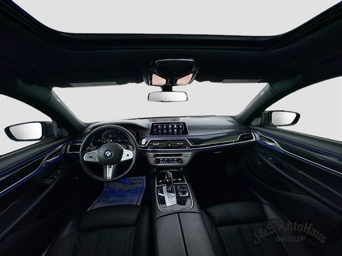 Used 2021 BMW 750i xDrive 750i xDrive w/ Executive Package image 28