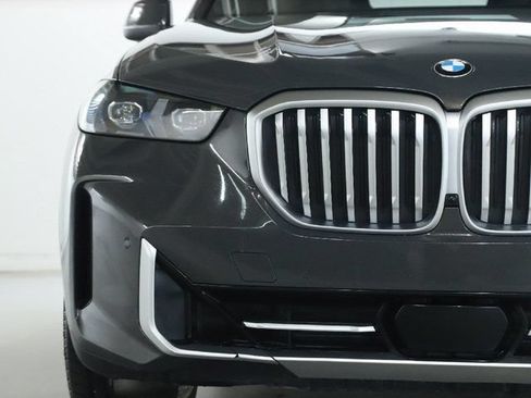 Used 2024 BMW X5 xDrive40i w/ Premium Package AWD/4WD image 7