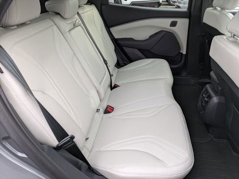 Used 2023 Ford Mustang Mach-E Premium image 33