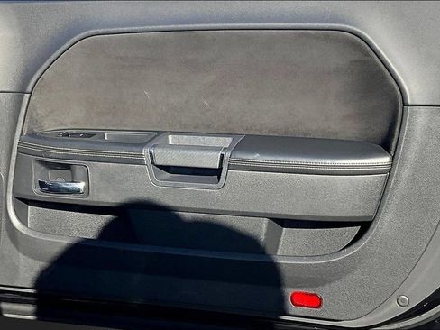 Used 2009 Dodge Challenger SRT8 RWD image 19