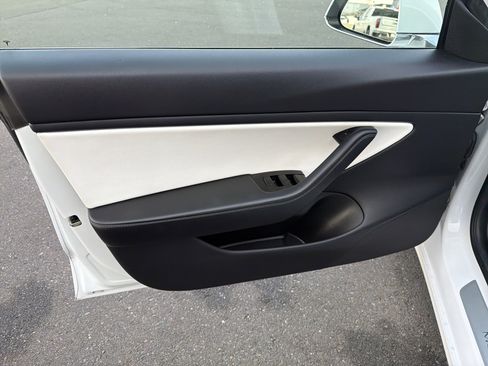 Used 2019 Tesla Model 3 Long Range image 7