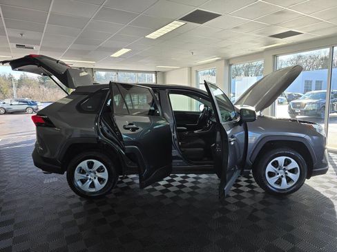 Used 2025 Toyota RAV4 LE image 18