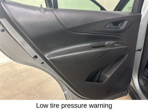 Used 2024 Chevrolet Equinox LT image 29