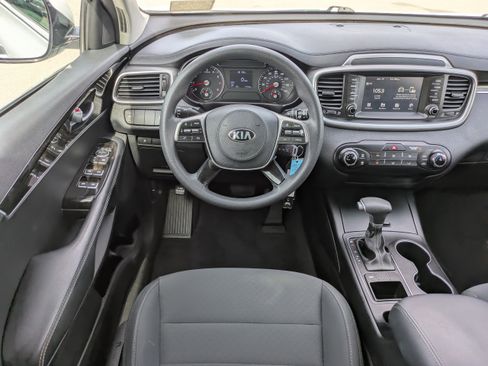 Used 2020 Kia Sorento LX image 20